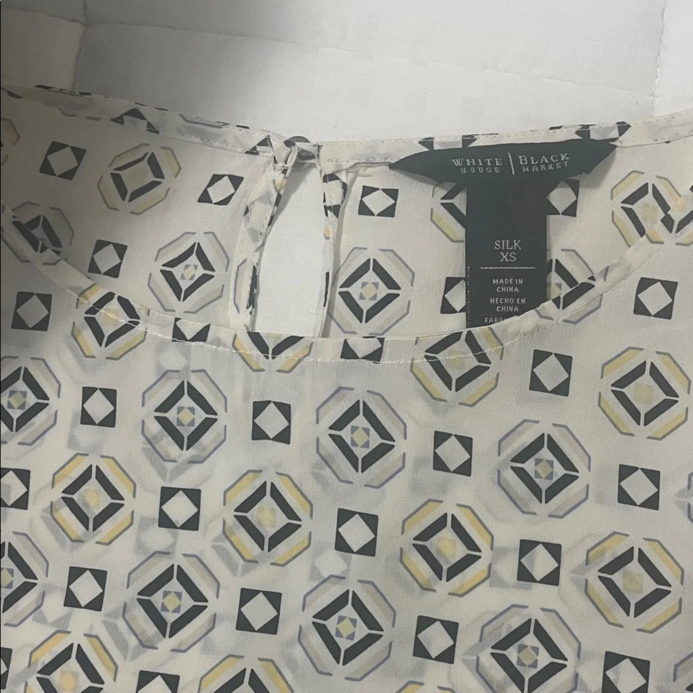 White House Black Market Geometric Pattern Sleeveless Top - Picture 2 of 5